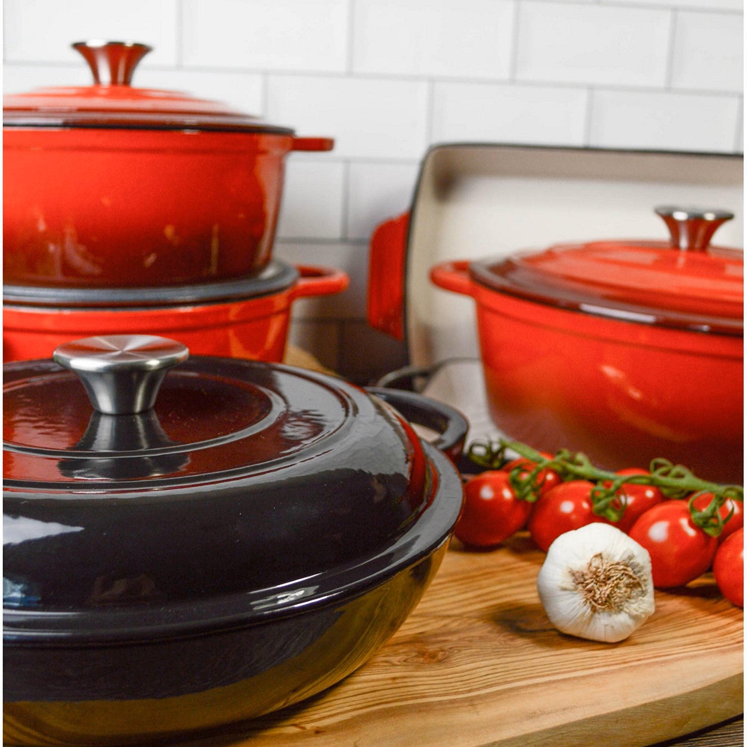 Black Cast Iron Shallow Round Casserole Dish 27cm