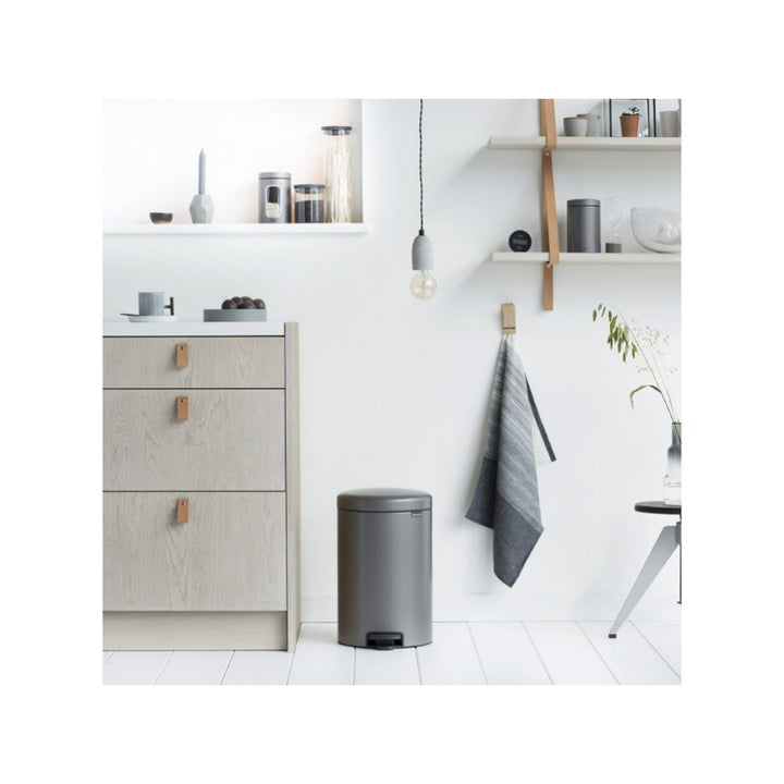 Brabantia 20L Pedal Bin Newicon | Platinum