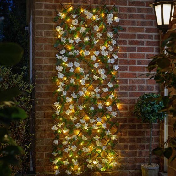 Artificial Hydrangea Solar Inlit Trellis