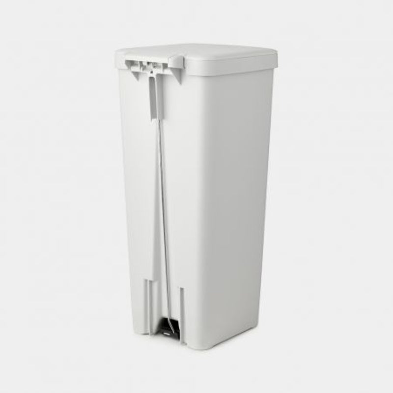 Brabantia Pattumiera con pedale StepUp Dark Grey 40 l acquista da OBI Brabantia Pattumiera con pedale StepUp Dark Grey 40 l acquista da OBI