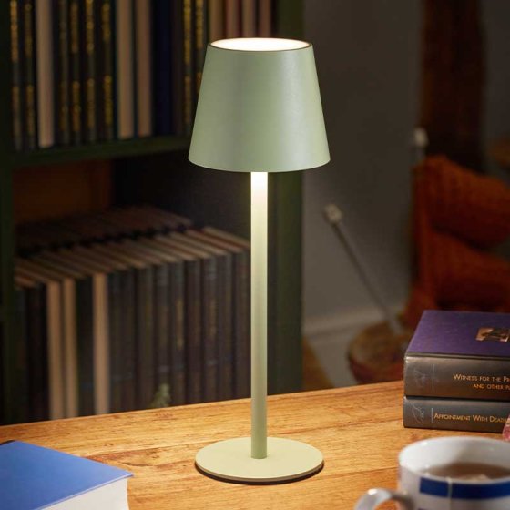 Inspirational range of garden products, specialising in Solar Lighting and Garden Decor, bringing any outside space to life! 