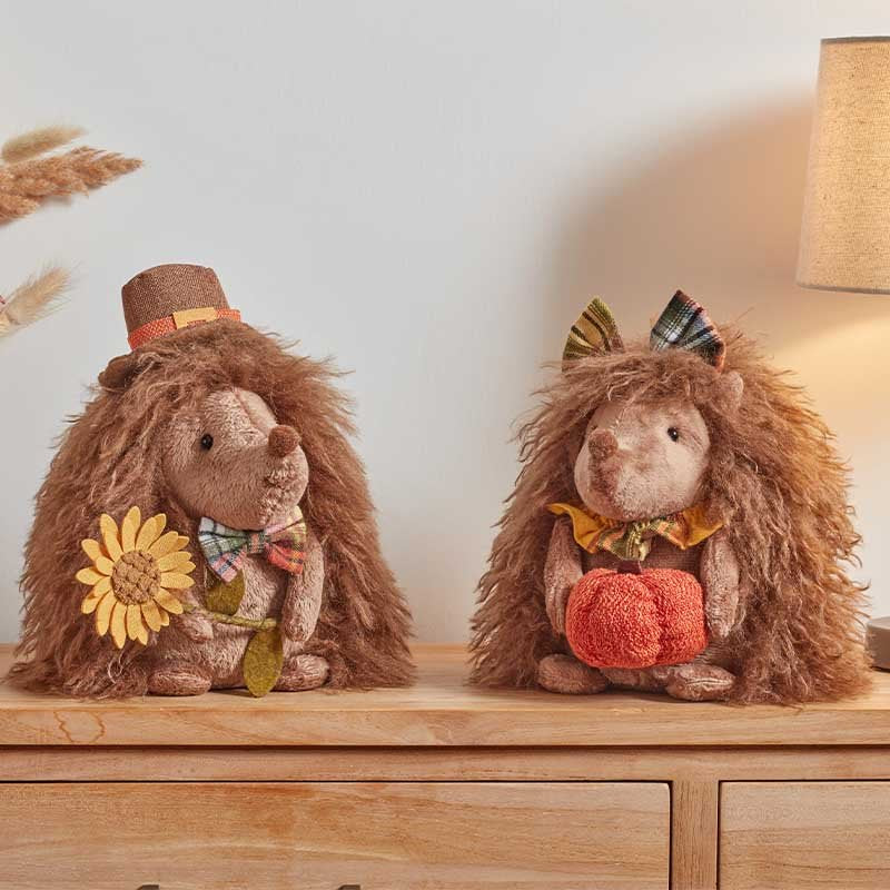 Mrs Hedge – Autumn Character Decor – Seated