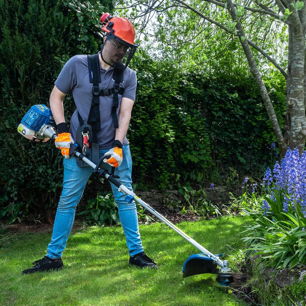 Parkside. 4-in-1 benzine-combi-apparaat, grastrimmer, bosmaaier, heggenschaar