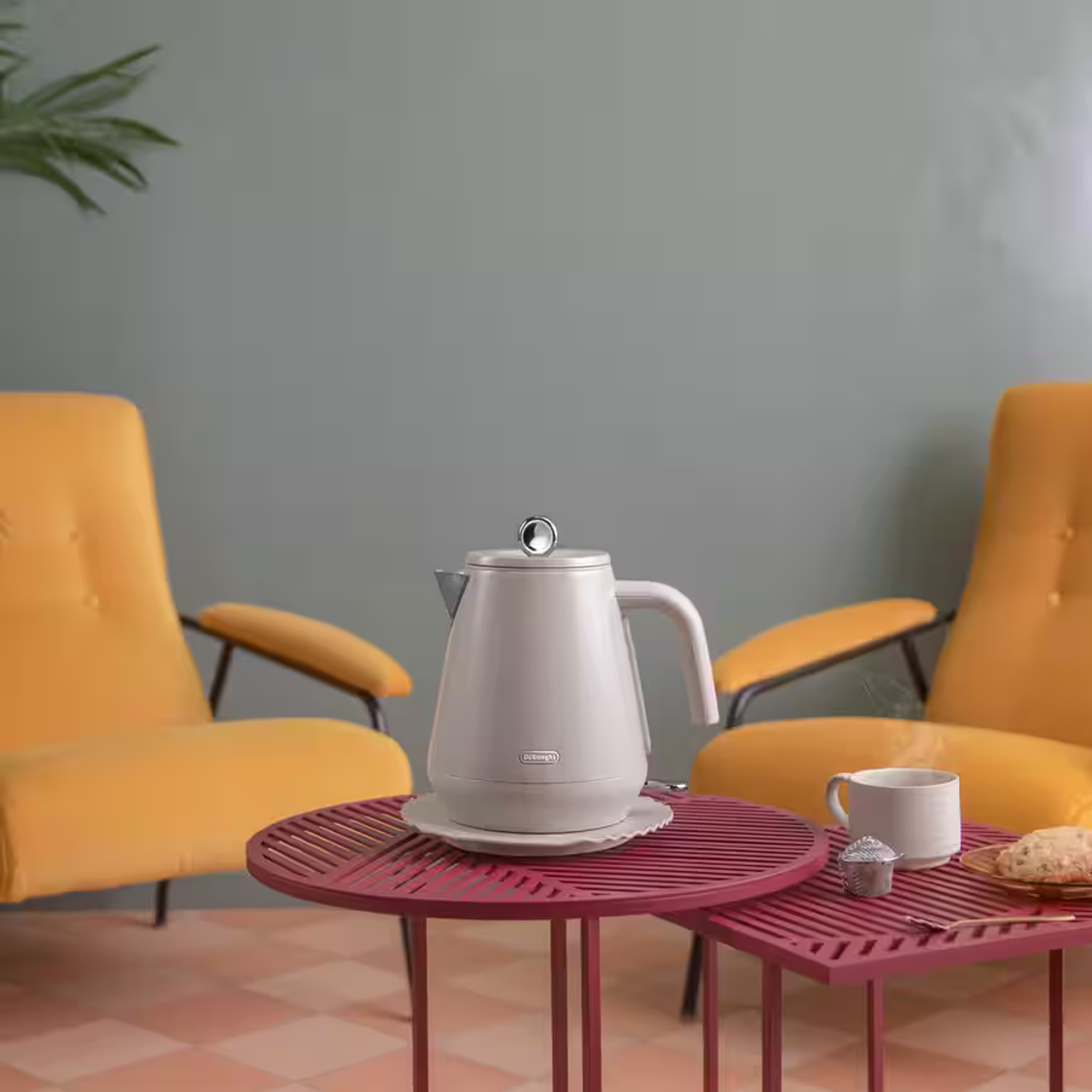 De'Longhi Eclettica Kettle Beige 1.7L