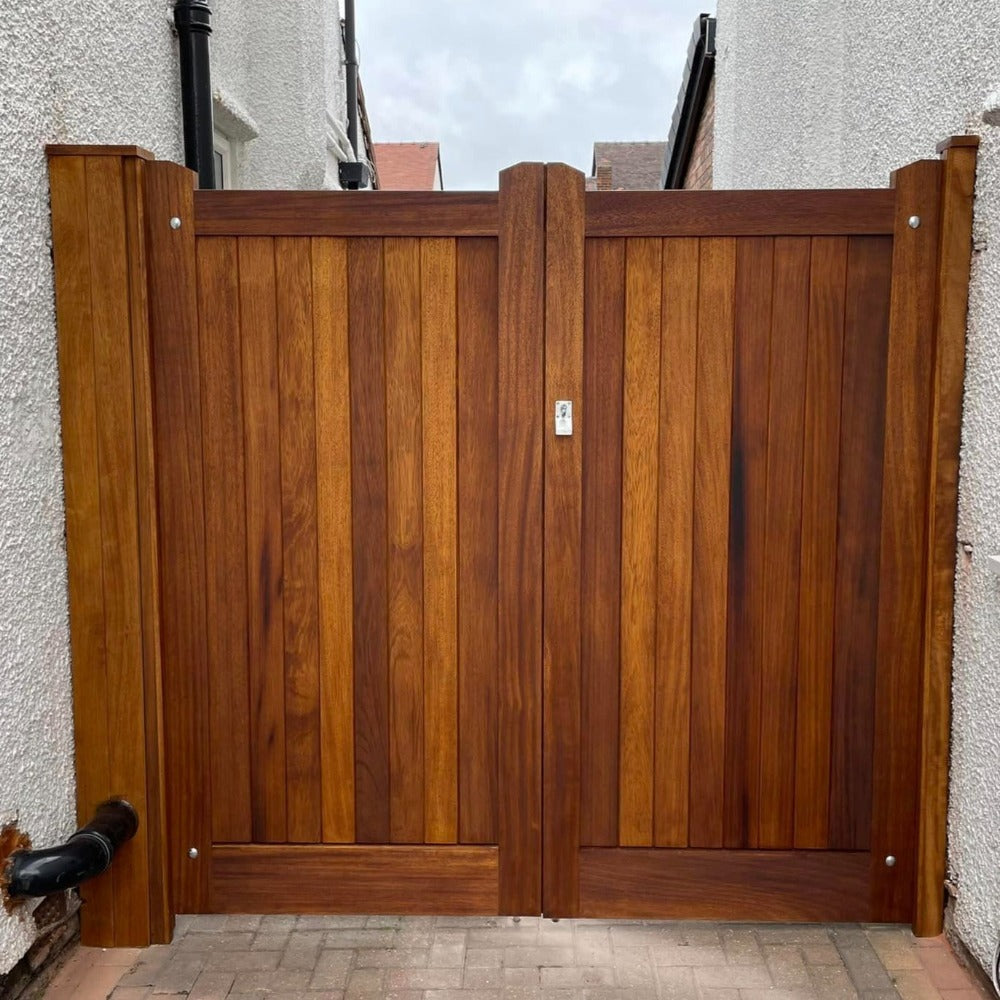 Wooden Gate Dark Oak Wood Stain Sikkens Cetol Filter 7 Plus Dark Oak 009