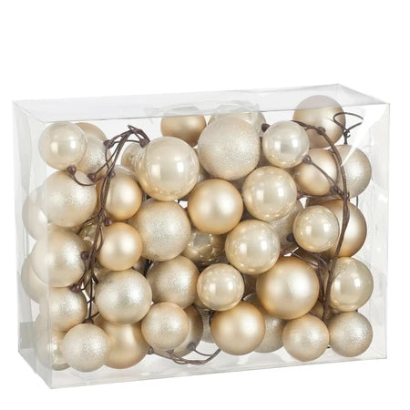 Cream Bauble Garland 180cm