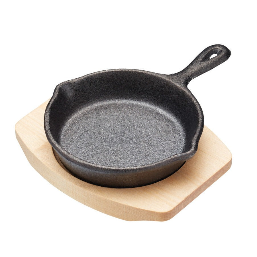 Artesà Cast Iron Mini Fry Pan with Board 11cm