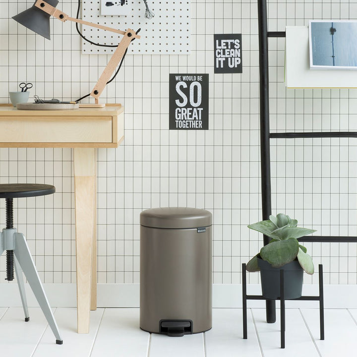Brabantia 12 Litre Pedal Bin | Platinum