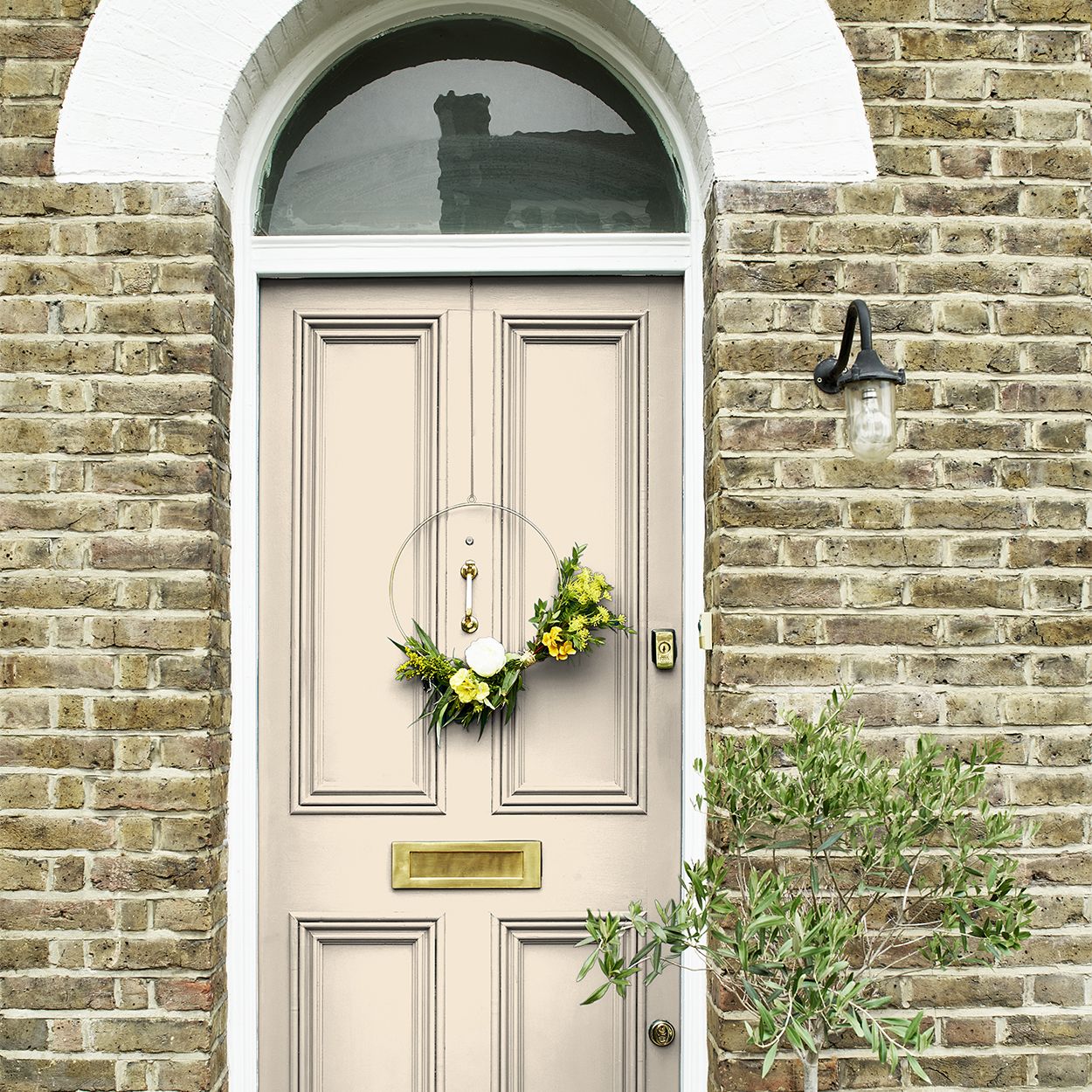 Dulux High Gloss - Magnolia