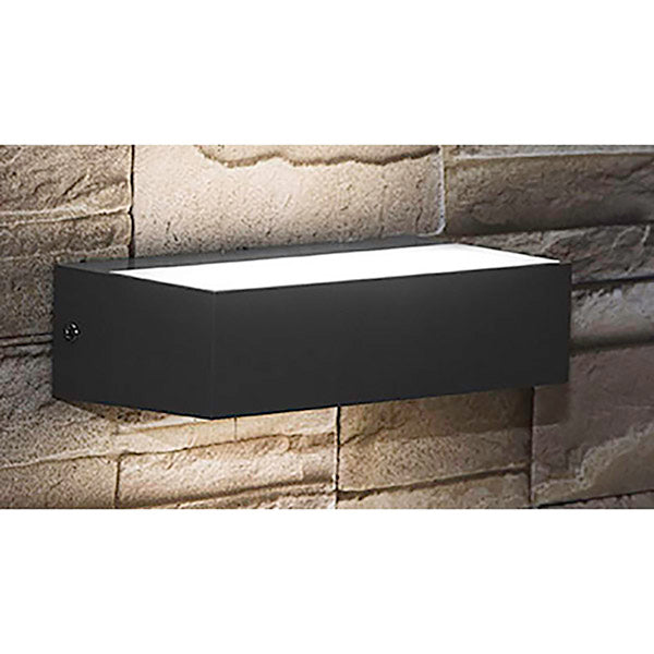 POLYCARBONATE CORROSION PROOF LED OUTDOOR WALL LIGHT
