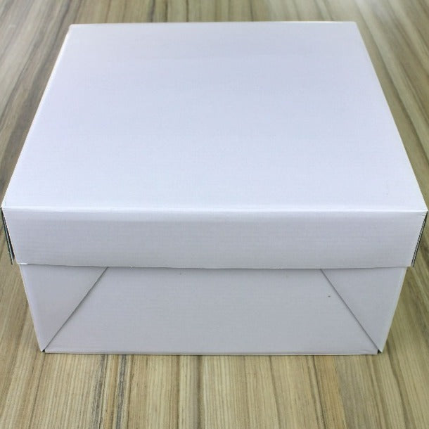 PME Cake Box (203 X 203 X 152 MM / 8 X 8 X 6”)